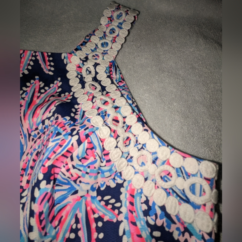 Lilly Pulitzer Makayla printed lace shift dress in oyter bay blue print. Size 6 - Picture 9 of 13